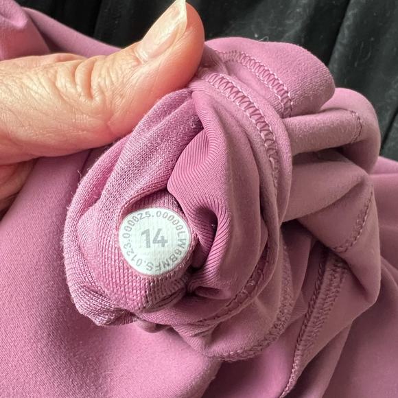 Lululemon Wunder Train High-Rise Crop 23" in Vintage Plum size 14 - Picture 3 of 4